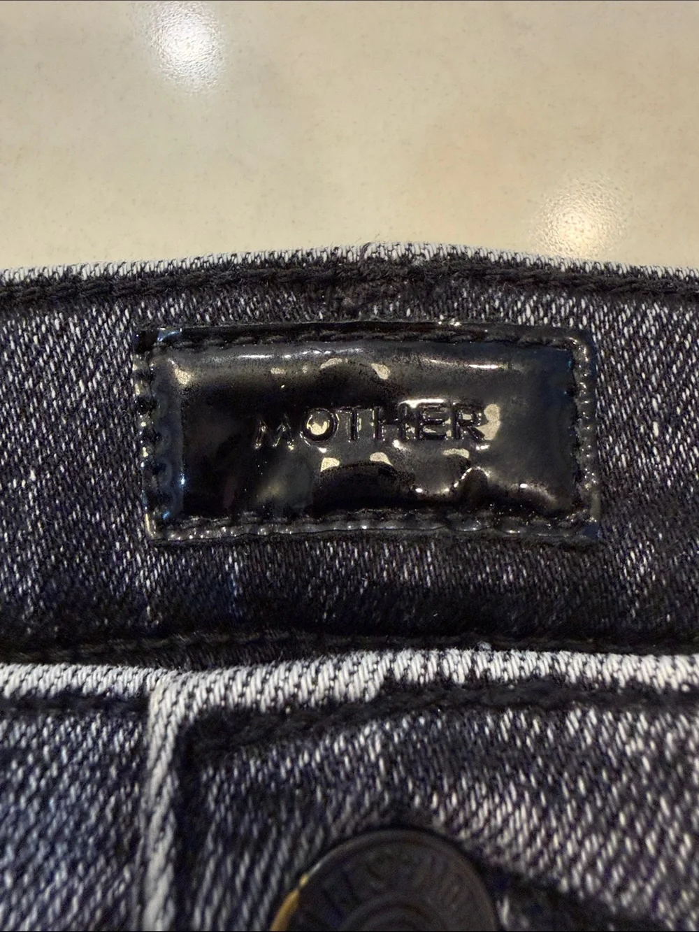 Mother Denim - The Insider Crop Step Fray in Train‎ Stops Size 27